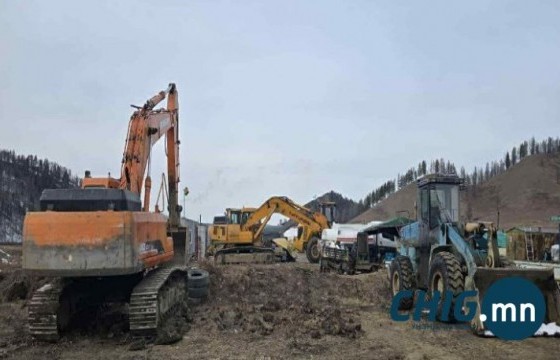 Ууланд нуусан 26 техникээрээ хууль бус олборлолт хийж байжээ 