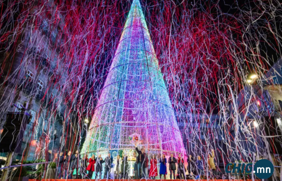 Европын хотууд Зул сарын гацуурын гэрэлтүүлгээ хязгаарлахад хүрчээ