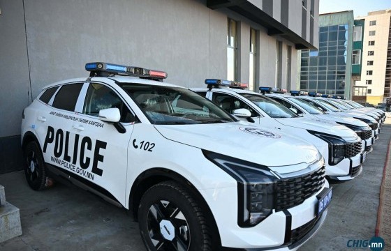 Хотын дарга 319 цагдаатай шинэ нэгж байгуулж, энгэрийн камер, машин, суррон гардууллаа 