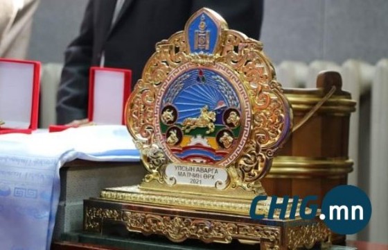 Татвар төлж, технологи нэвтрүүлэн малыг эрчимжүүлсэн бол улсын аварга малчин болно 