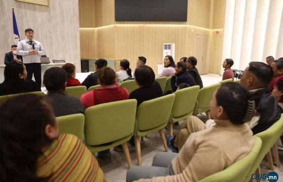 Х.Нямбаатар ТҮЦ эрхлэгчдэд хөгжиж, шинэ хэлбэрт шилжих цаг болсон гэв