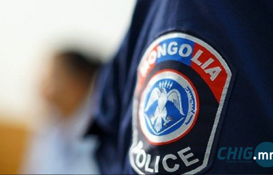 ₮3 саяар хувцас захиалсан ч залилуулжээ