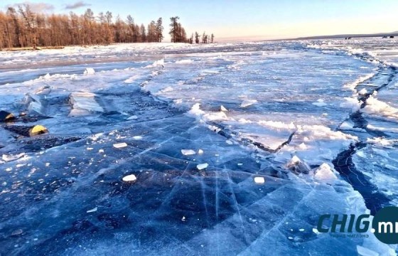 Он гарсаар мөс цөмөрч, дөрвөн машин живжээ 