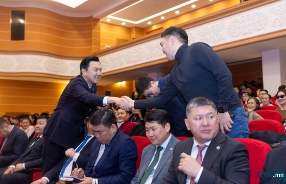 Н.Учрал: Үнэнтэй нүүр тулж чаддаг төр л итгэл сэргээж чадна