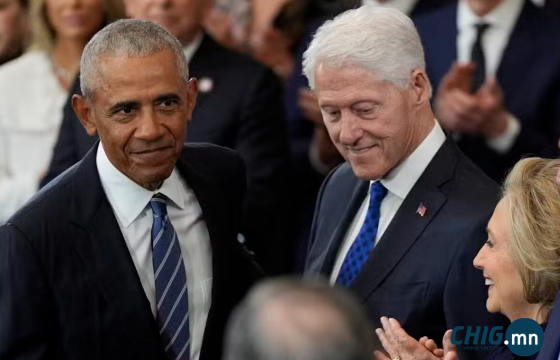Барак Обама, Билл Клинтон нар Д.Трампын эсрэг тэмцэхийг ард иргэддээ уриалж эхэллээ
