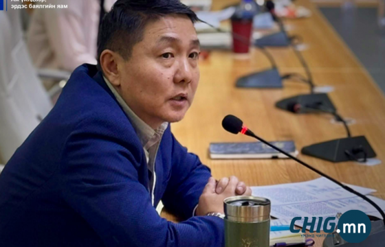 Авлигын хэргээр шалгагдаж буй улсын ахлах байцаагч А.Бямбадорж ₮833 саяын байр, ₮748 саяын тээврийн хэрэгсэлтэй