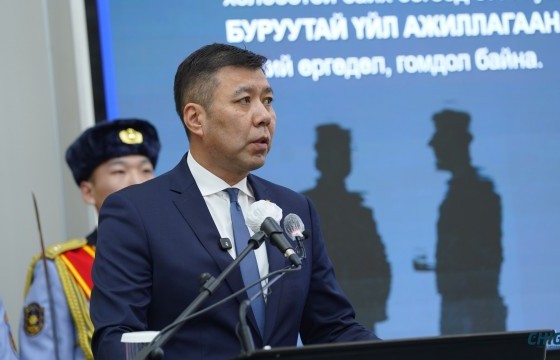 Б.Энхбаяр хууль сахиулагчид ажилдаа хоёргүй сэтгэлээр хандах цаг болсон 