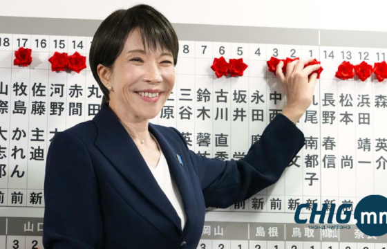 Японы ерөнхий сайд Санаэ Такаичигаар удирдуулсан эрх баригч нам түүхэн ялалт байгууллаа