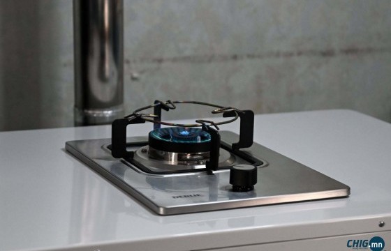 Гэр хорооллын айлуудад “Haier”, “Hisense” нэрийн хийн зуух байрлуулж байна 