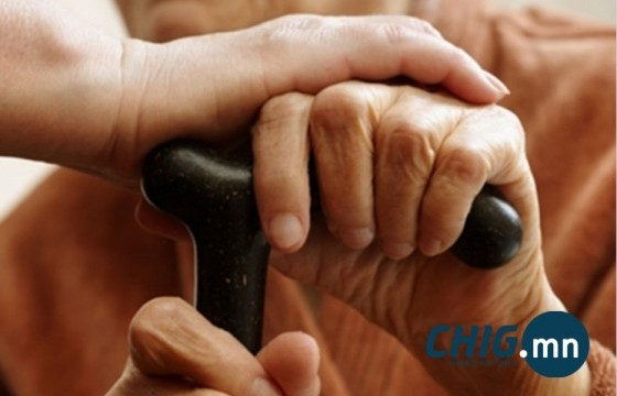 Манай улсад 100-гаас дээш настай 38 эрэгтэй, 128 эмэгтэй байна 