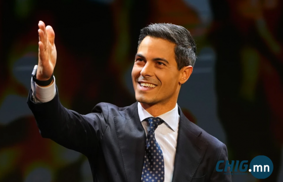 Нидерланд улсын түүхэндээ хамгийн залуу бөгөөд анхны ижил хүйстэн ерөнхий сайдтай боллоо