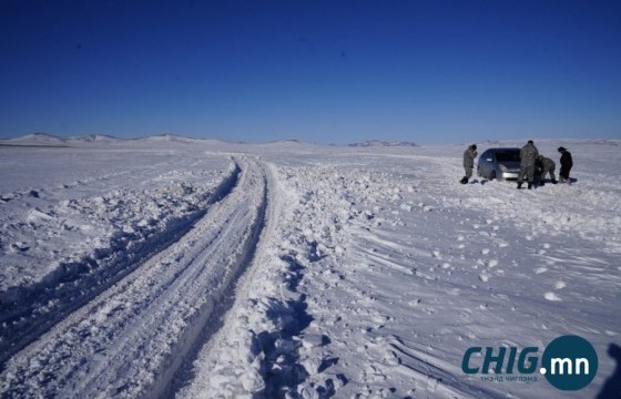 Приус 20-той согтуу гурван иргэнийг аврагчид цаснаас гаргажээ 