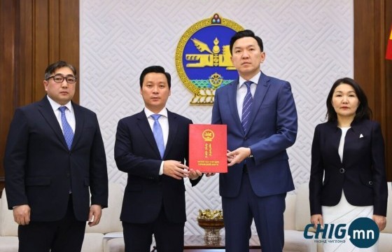 Ёс зүйн дүрмийг удаа дараа зөрчсөн УИХ-ын гишүүнийг эгүүлэн татах төслийг өргөн барилаа  