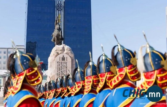 Цэргийн баяраар төв талбайд эрүүл мэндийн үзлэгт орж, үзэсгэлэн, тоглолт үзээрэй 