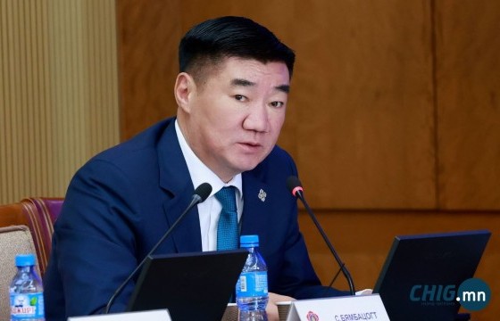 52 настай, эдийн засагч С.Бямбацогт УИХ-ыг даргална 