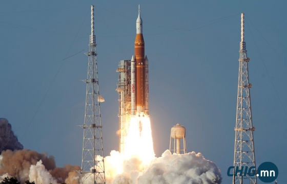 53 жилийн дараах хүн төрөлхтний сарны нислэг амжилттай эхэллээ