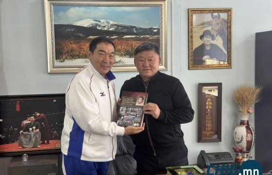 Дархан аваргын сургууль сонгомол бөхийн багш, дасгалжуулагч бэлдэнэ 