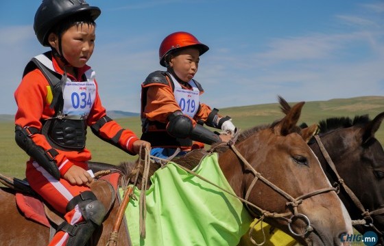 Хүүхэд морь унах зөвшөөрлийг нотариатад бүртгүүлж, баталгаажуулна