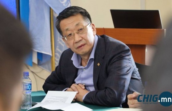 Шалгалтад ашиглах зохиол, эх зохиох сэдвийн жагсаалт гаргаж, нийтэд мэдээлэх үүрэг өглөө 