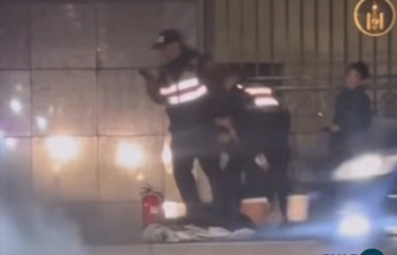 Өөрийгөө шатаах үйлдэл хийсэн иргэний биеийн байдал хэвийн байна