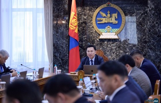 С.Амарсайханг чөлөөлж, асуудлын үнэн зөвийг тогтоох шаардлагатай гэв